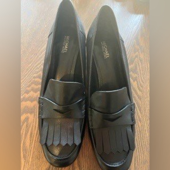 Michael Kors Shoes - Michael Kors low heel loafers